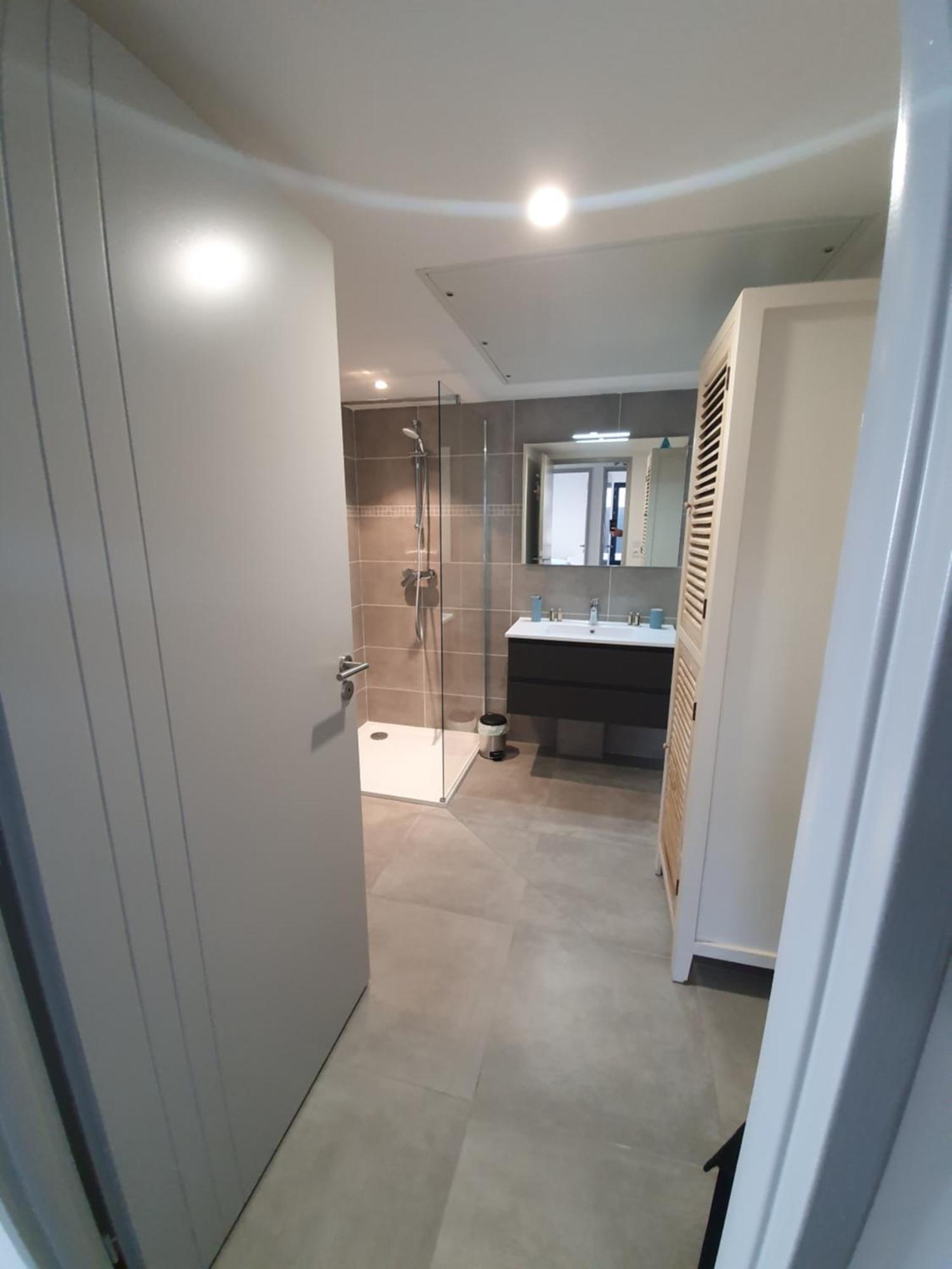 T3 Neuf Avec Terrasse Et Jardin Face A La Mer Bandol Exterior foto